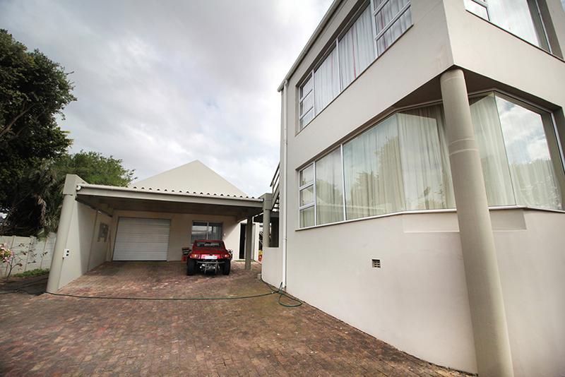 4 Bedroom Property for Sale in Hartenbos Heuwels Western Cape